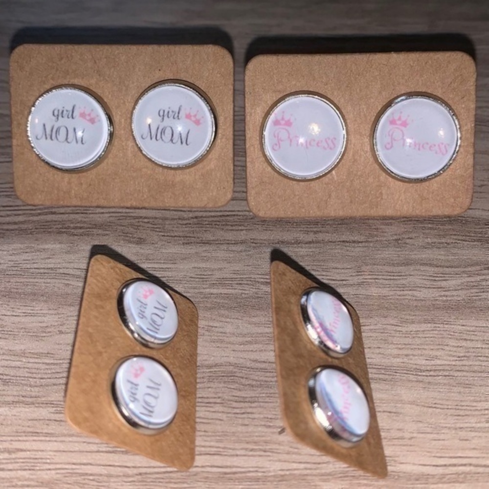 Girl mom/princess mommy&me earring set new